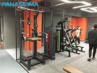 網(wǎng)紅健身室，美與力量的碰撞